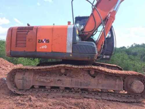 江西出售转让二手10000小时2009年日立ZX200挖掘机