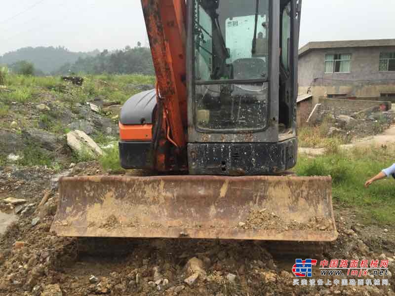 贵州出售转让二手7800小时2006年日立ZX55挖掘机