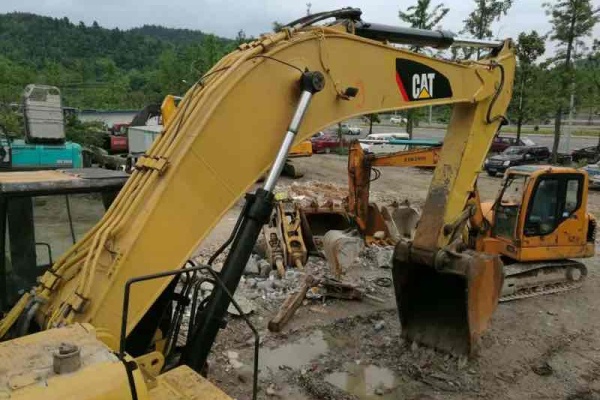 贵州出售转让二手9300小时2010年卡特彼勒336D挖掘机