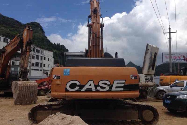 贵州出售转让二手13000小时2012年凯斯CX240B挖掘机