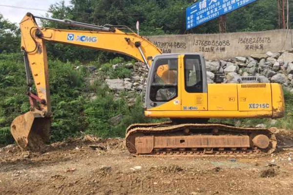 贵州出售转让二手7600小时2009年徐工XE215C挖掘机