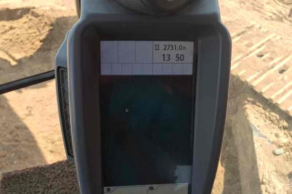 陕西出售转让二手2700小时2014年日立ZX210LC挖掘机