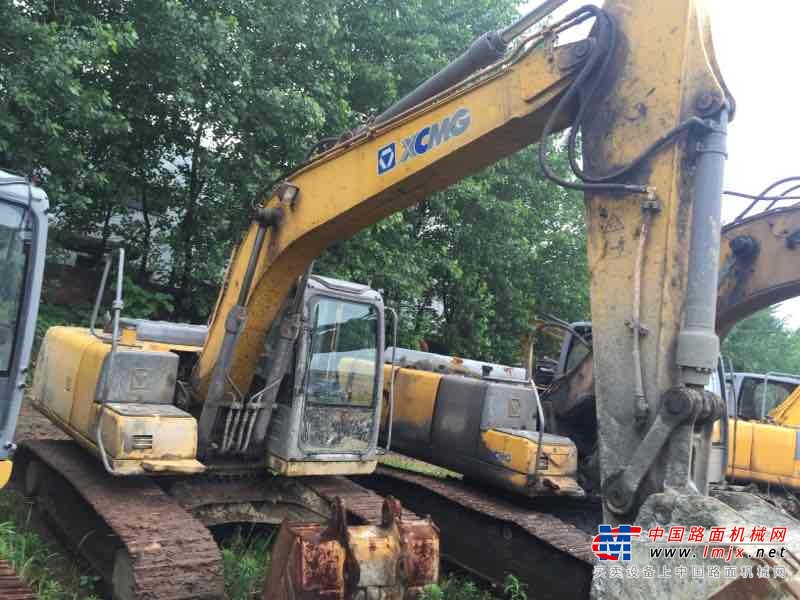 江西出售转让二手2800小时2012年徐工XE150D挖掘机