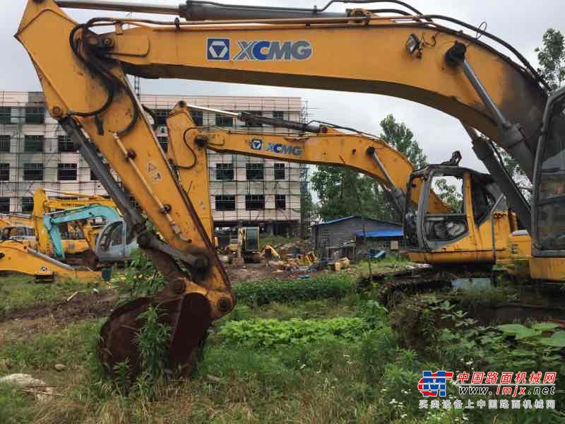 江西出售转让二手4800小时2011年徐工XE215C挖掘机