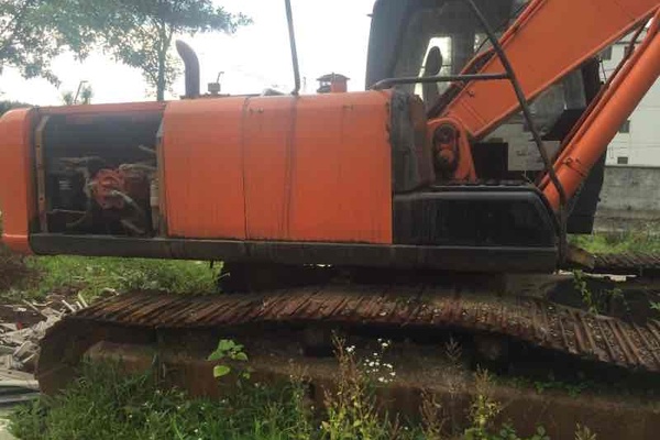 江西出售转让二手3200小时2011年振宇ZY210挖掘机
