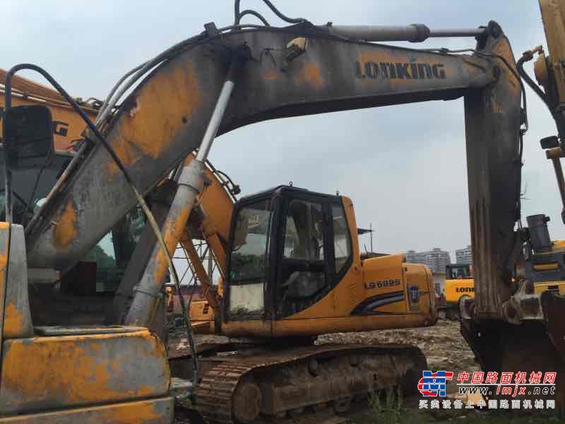 江西出售转让二手5400小时2010年龙工LG6215挖掘机