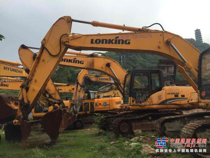 江西出售转让二手4500小时2011年龙工LG6235挖掘机