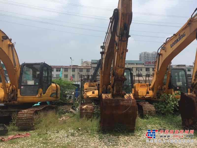 江西出售转让二手5000小时2011年龙工LG6225挖掘机