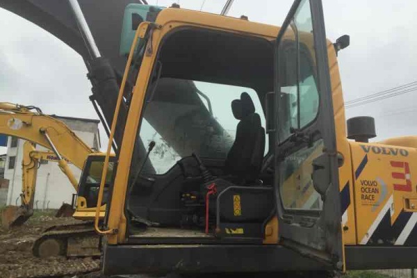 贵州出售转让二手7500小时2012年沃尔沃EC290BLC挖掘机