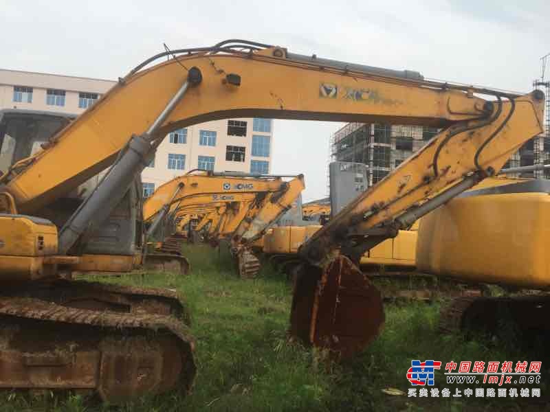 江西出售转让二手3500小时2010年徐工XE215C挖掘机