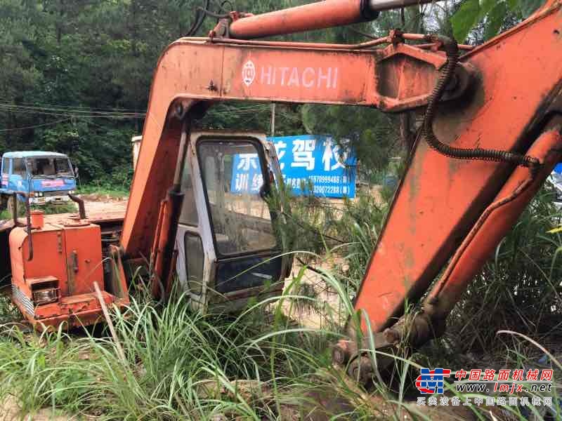 江西出售转让二手25000小时2002年日立EX60挖掘机