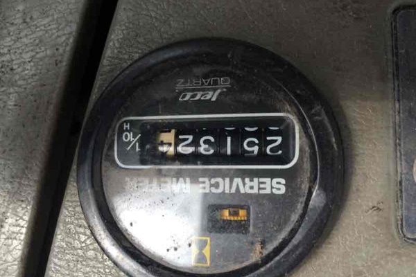 江西出售转让二手25000小时2006年小松PC200挖掘机