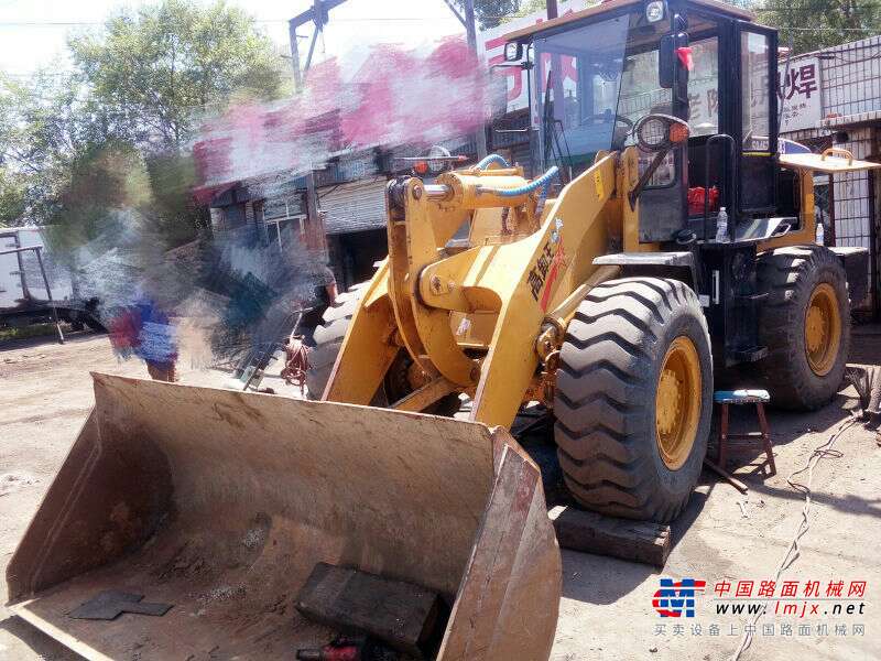 黑龙江出售转让二手2000小时2010年山工SEM630B装载机