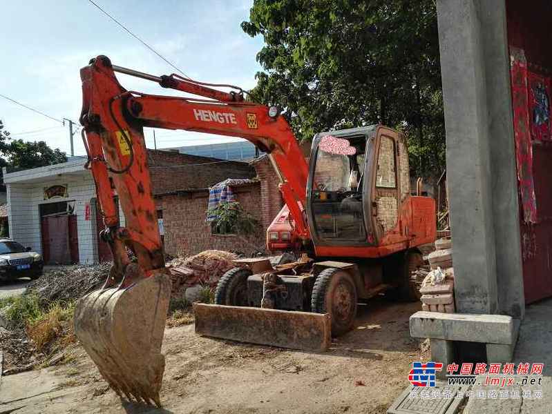 陕西出售转让二手4000小时2008年恒特重工轮挖HTL70A挖掘机