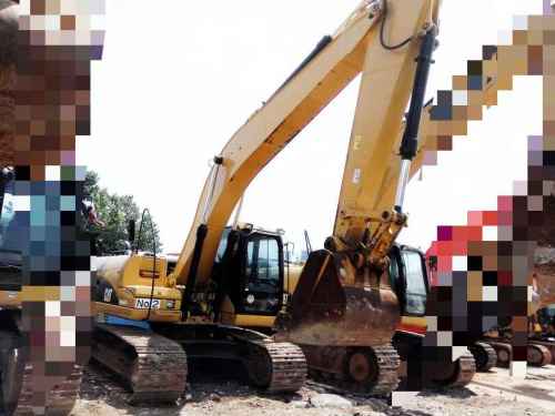 云南出售转让二手3500小时2013年卡特彼勒320D挖掘机