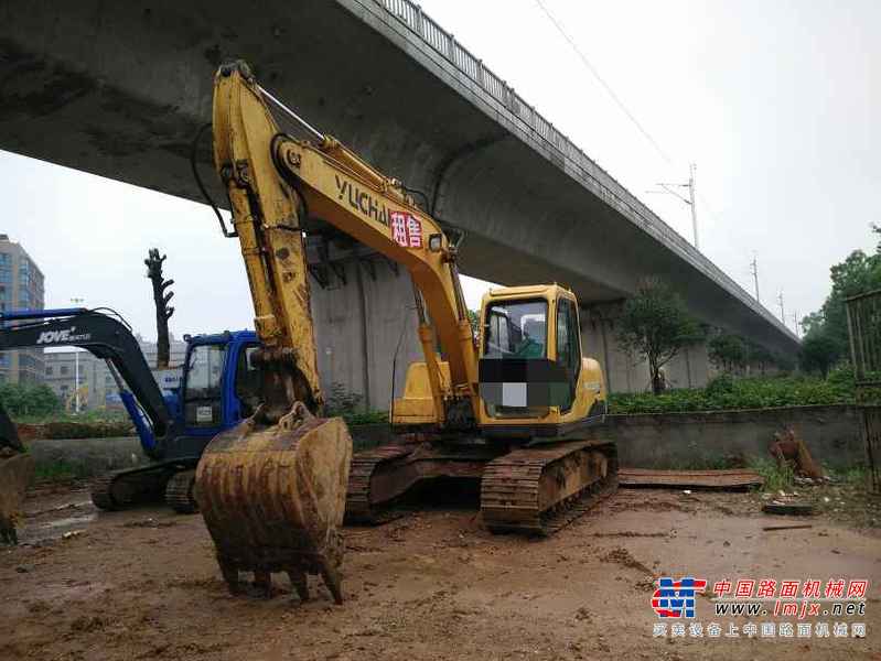 山西出售转让二手1小时2009年玉柴YC135挖掘机