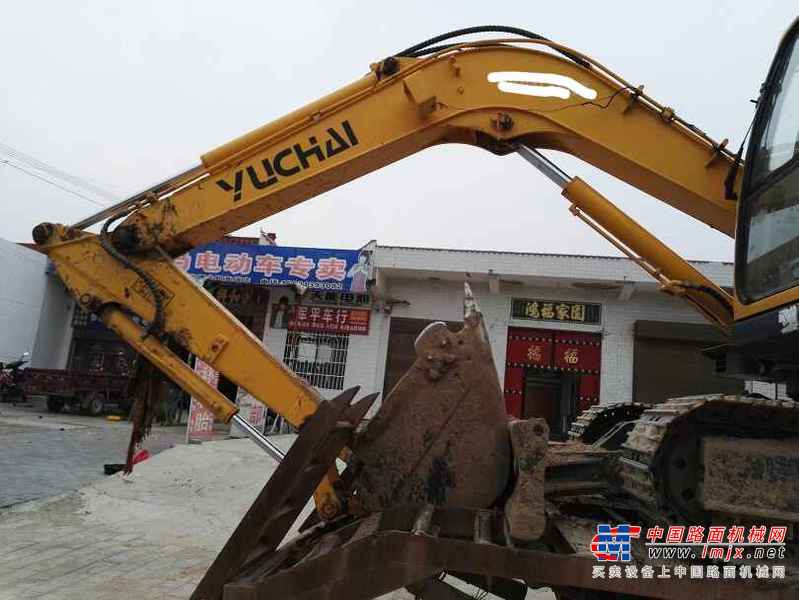 陕西出售转让二手2800小时2013年玉柴YC85挖掘机