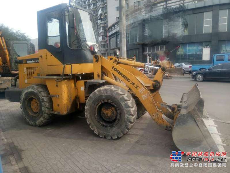 山西出售转让二手4000小时2011年龙工LG818装载机