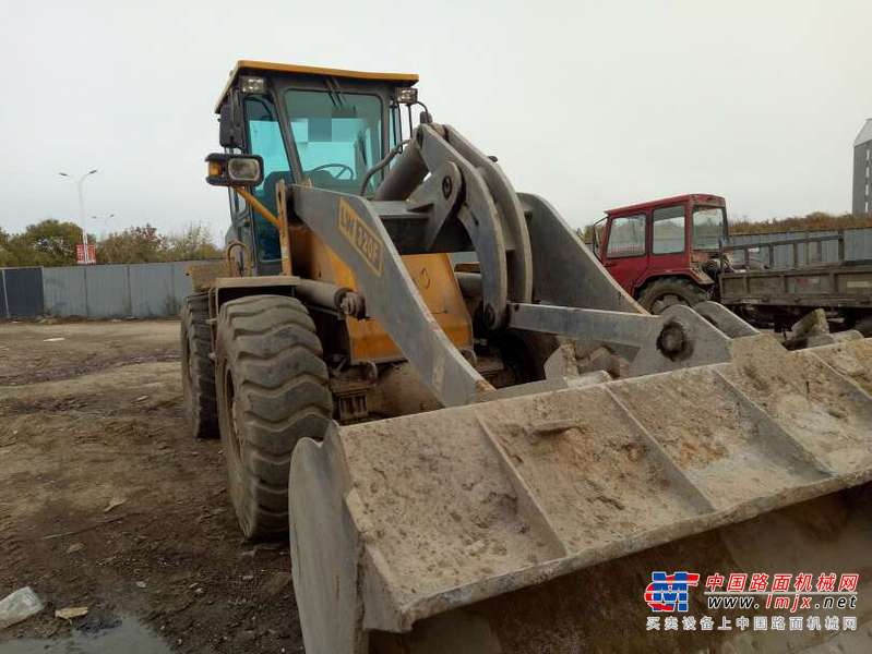 黑龙江出售转让二手6700小时2010年徐工LW320F装载机