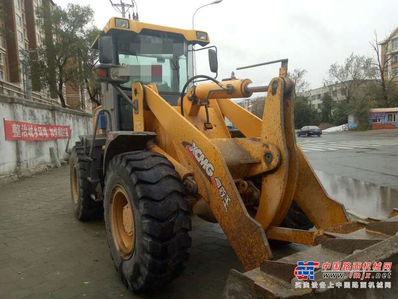 黑龙江出售转让二手5600小时2011年徐工LW300F装载机