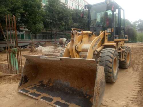山西出售转让二手2000小时2013年柳工CLG816装载机