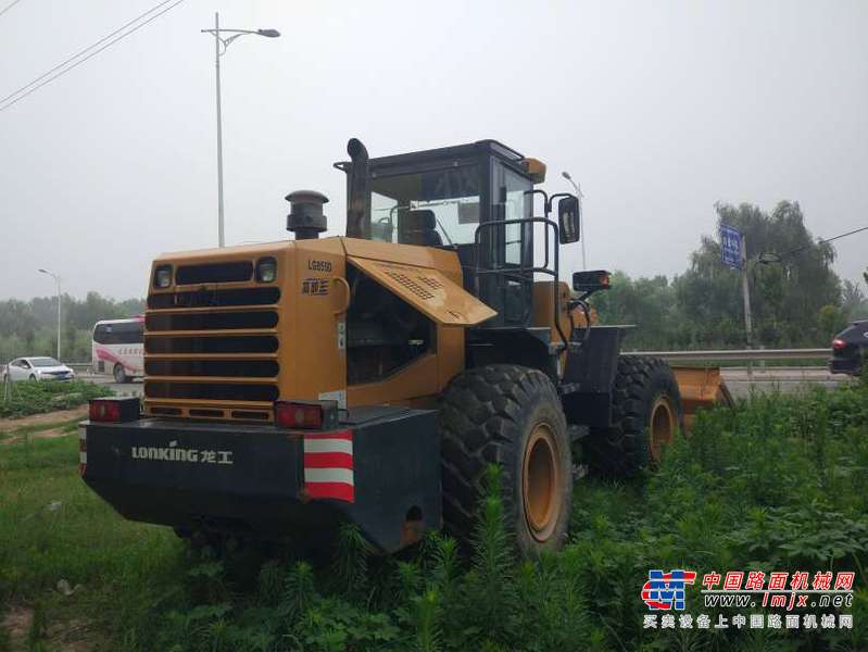 山东出售转让二手4500小时2015年龙工LG855D装载机