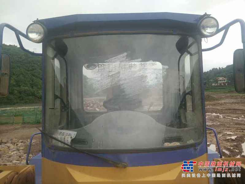 云南出售转让二手6000小时2009年龙工LG850装载机