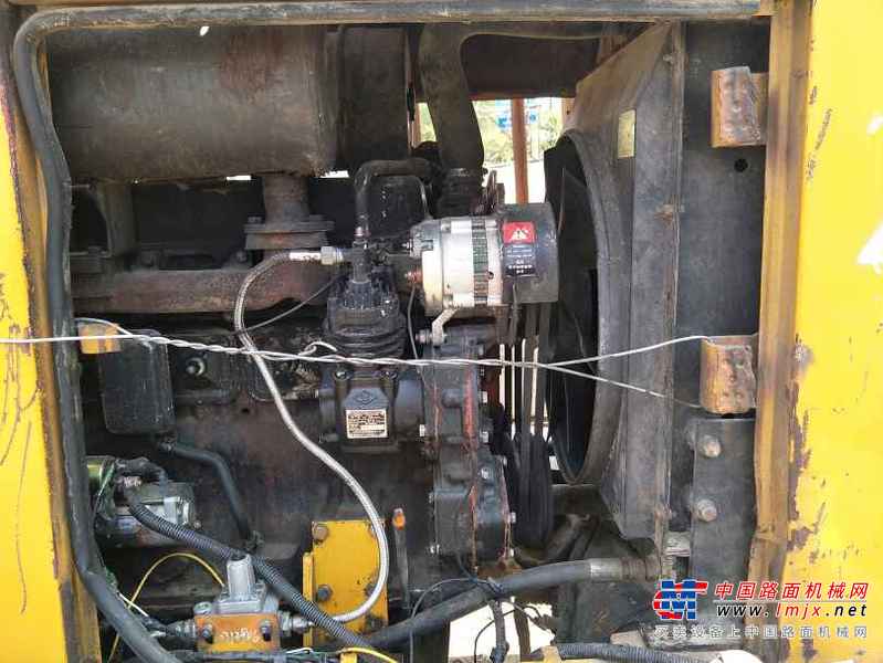 辽宁出售转让二手5000小时2010年龙工LG818装载机