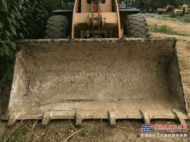 陕西出售转让二手2100小时2011年龙工LG833B装载机