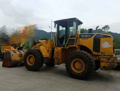 贵州出售转让二手8600小时2011年柳工ZL50CN装载机