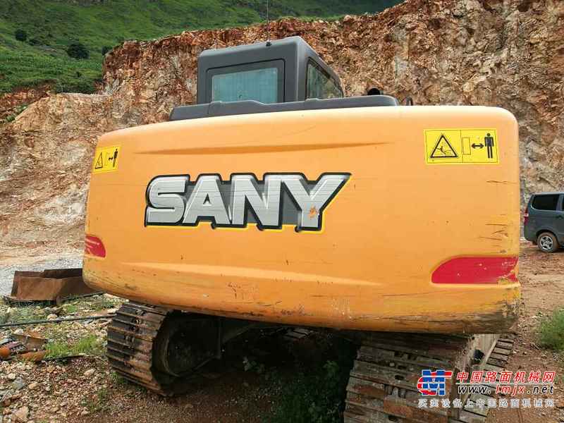 云南出售转让二手4560小时2013年三一重工SY135C挖掘机