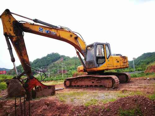 江西出售转让二手8000小时2010年徐工XE210挖掘机