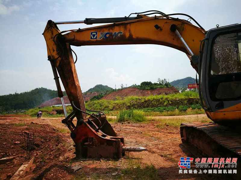 江西出售转让二手8000小时2010年徐工XE210挖掘机