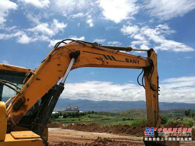 云南出售转让二手10526小时2010年三一重工SY135C挖掘机