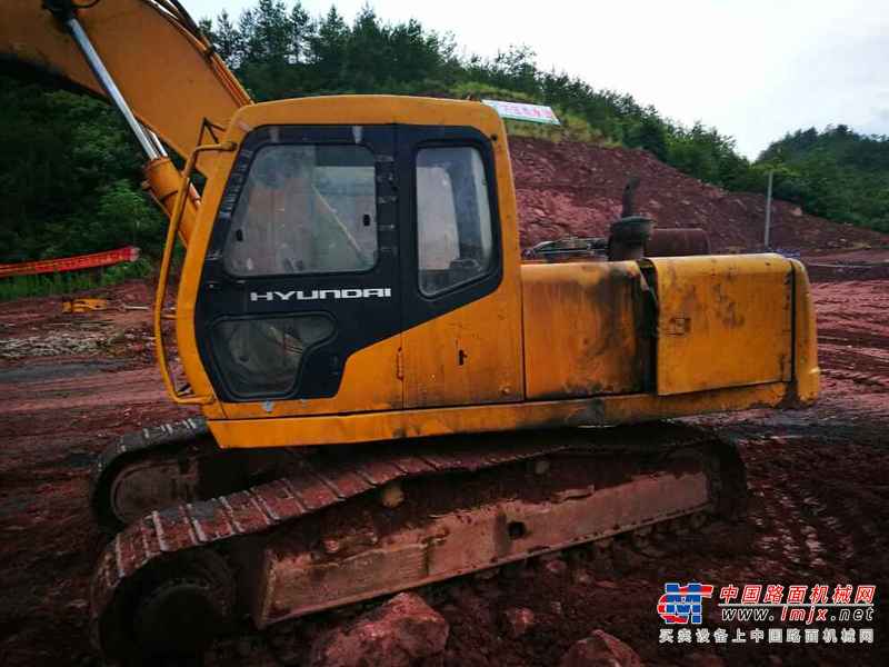 江西出售转让二手12000小时2007年现代R210挖掘机