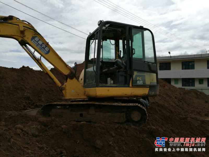 云南出售转让二手12500小时2009年小松PC56挖掘机