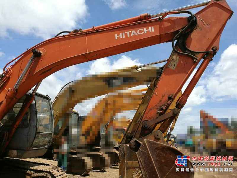 云南出售转让二手20000小时2002年日立EX225USR挖掘机