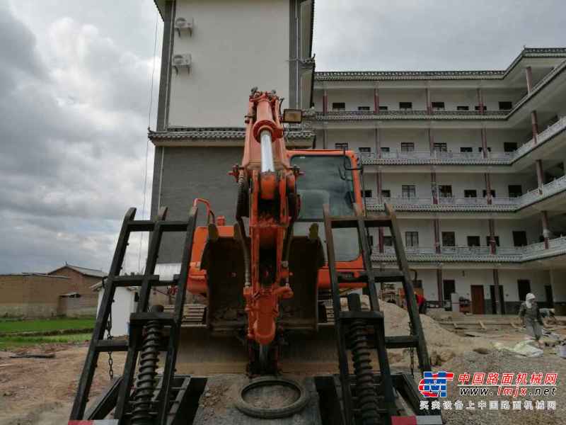 云南出售转让二手3750小时2014年斗山DH80GOLD挖掘机