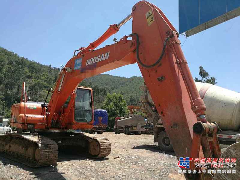 云南出售转让二手10019小时2010年斗山DH225LC挖掘机