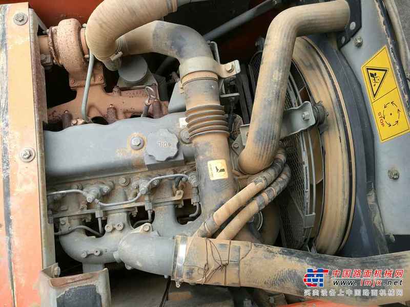 云南出售转让二手12006小时2010年日立EX120挖掘机