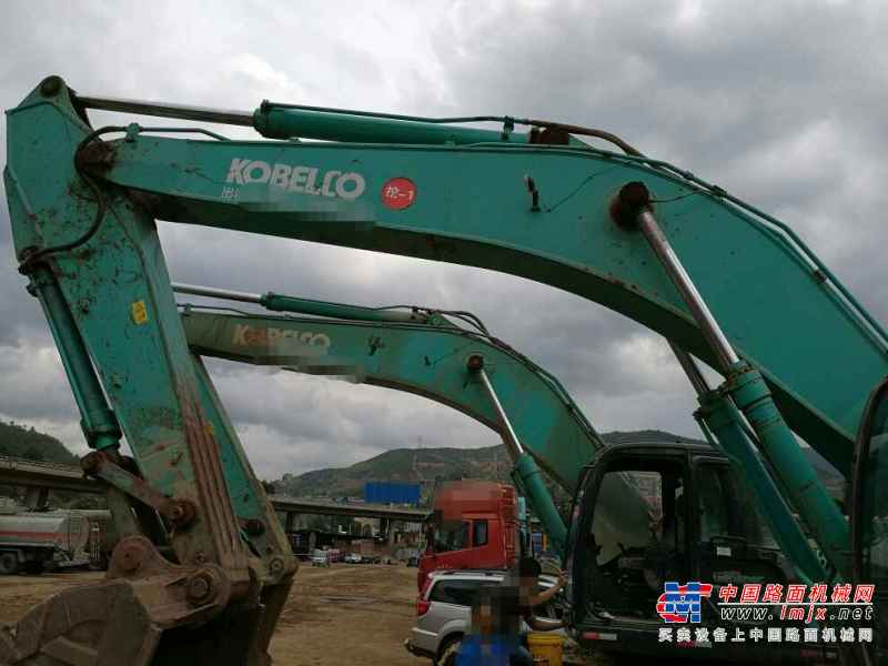 云南出售转让二手5172小时2009年神钢SK350LC挖掘机