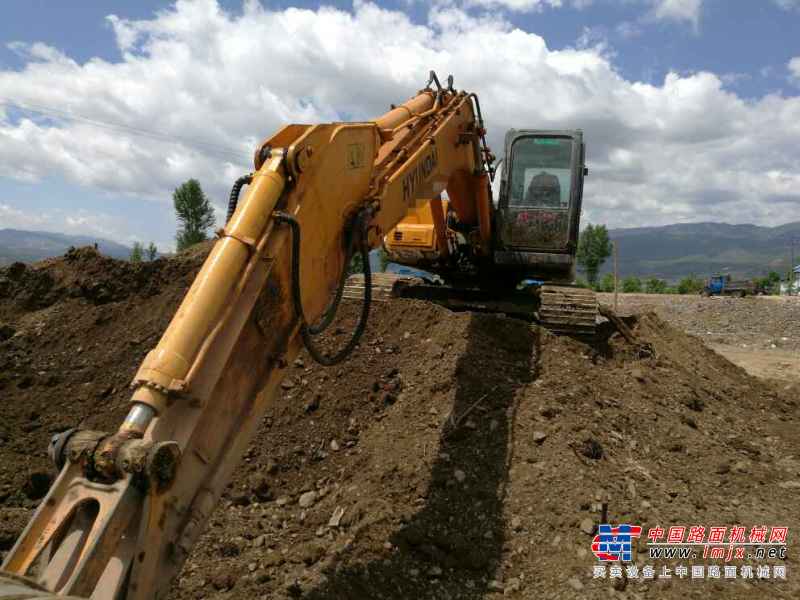 云南出售转让二手4980小时2008年现代R225LC挖掘机