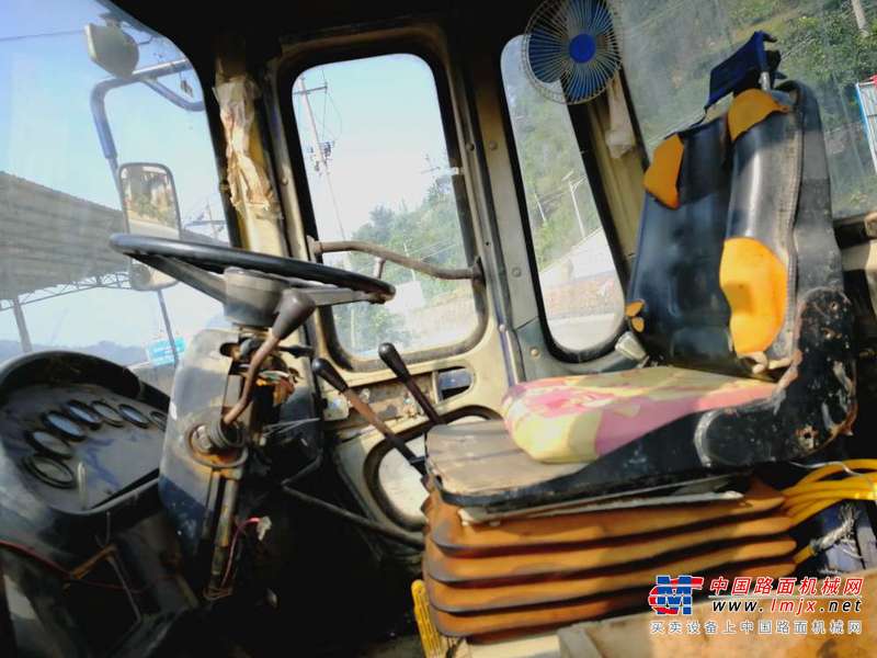 贵州出售转让二手9800小时2009年龙工LG853装载机