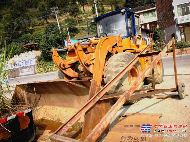 贵州出售转让二手9800小时2009年龙工LG853装载机