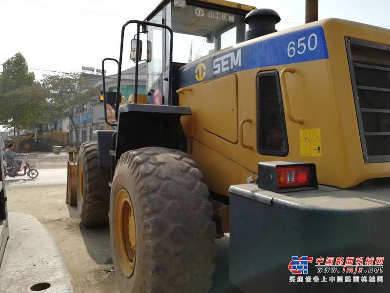 山东出售转让二手3357小时2009年山工SEM650装载机