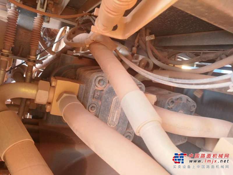 江西出售转让二手2600小时2015年龙工LG850装载机