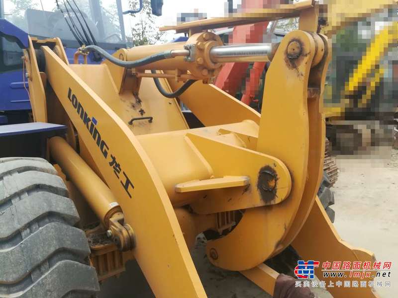 陕西出售转让二手400小时2016年龙工LG833G装载机