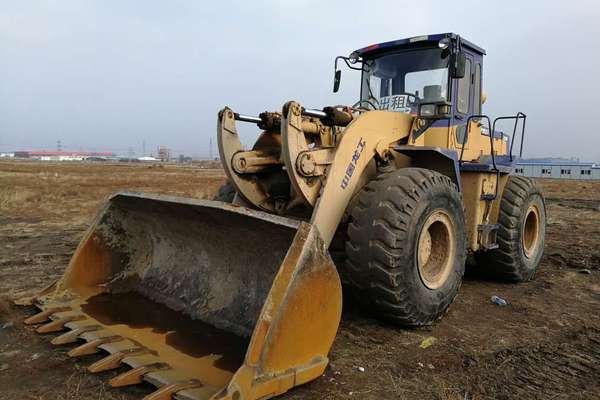 内蒙古出售转让二手4000小时2009年龙工LG855B装载机
