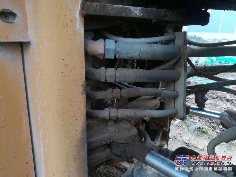 陕西出售转让二手3000小时2007年龙工LG833装载机