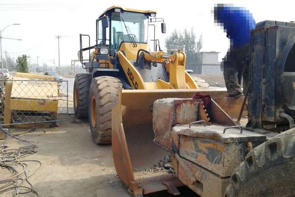 山东出售转让二手3250小时2014年临工LG953装载机